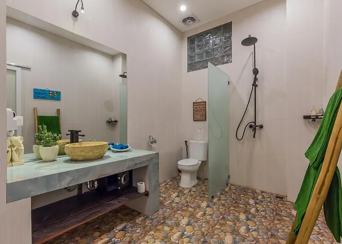 Villa Kanari,5 Bed & Pool Seminyak